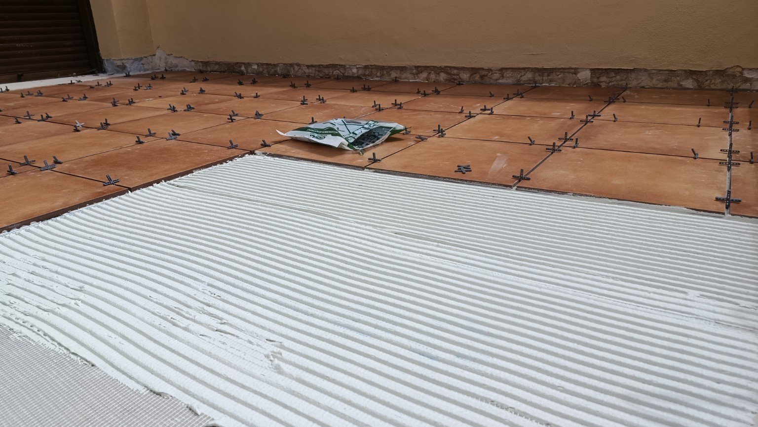 Outdoor terrace tiling project
