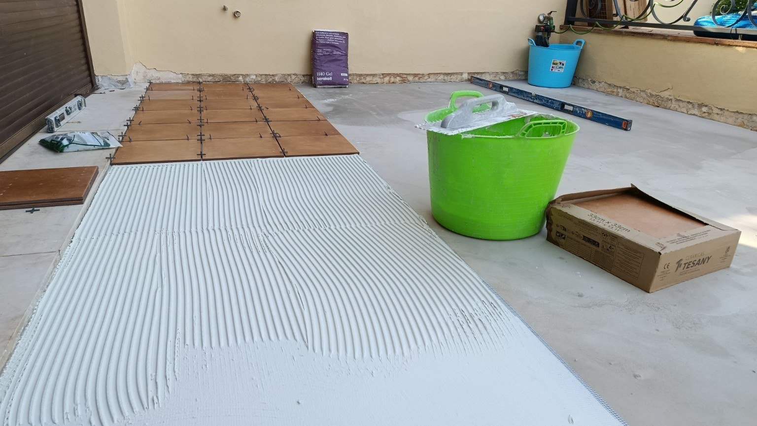 Terrace Preparation — Alicatador Marbella